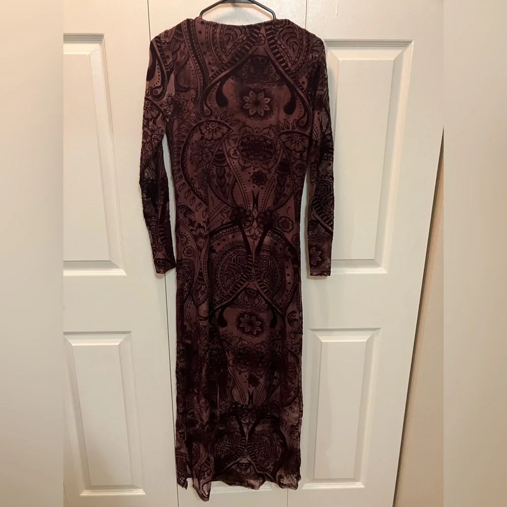 NEW Disturbia Loveday Paisley Mermaid MIDI Dress - Picture 8 of 8